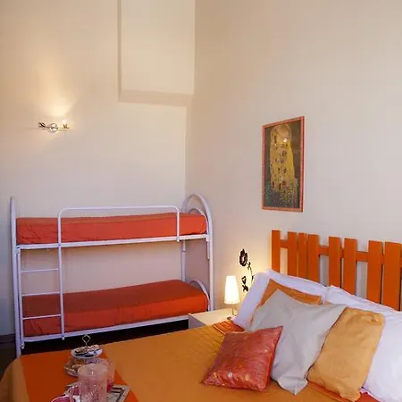 Palazzo Vatticani Bed & Breakfast 3*